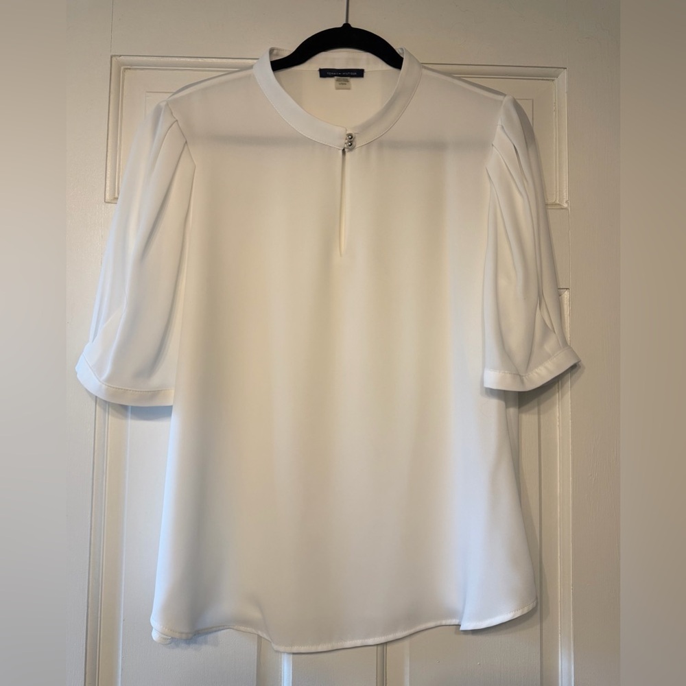 Tommy Hilfiger White Short Sleeve Keyhole Blouse